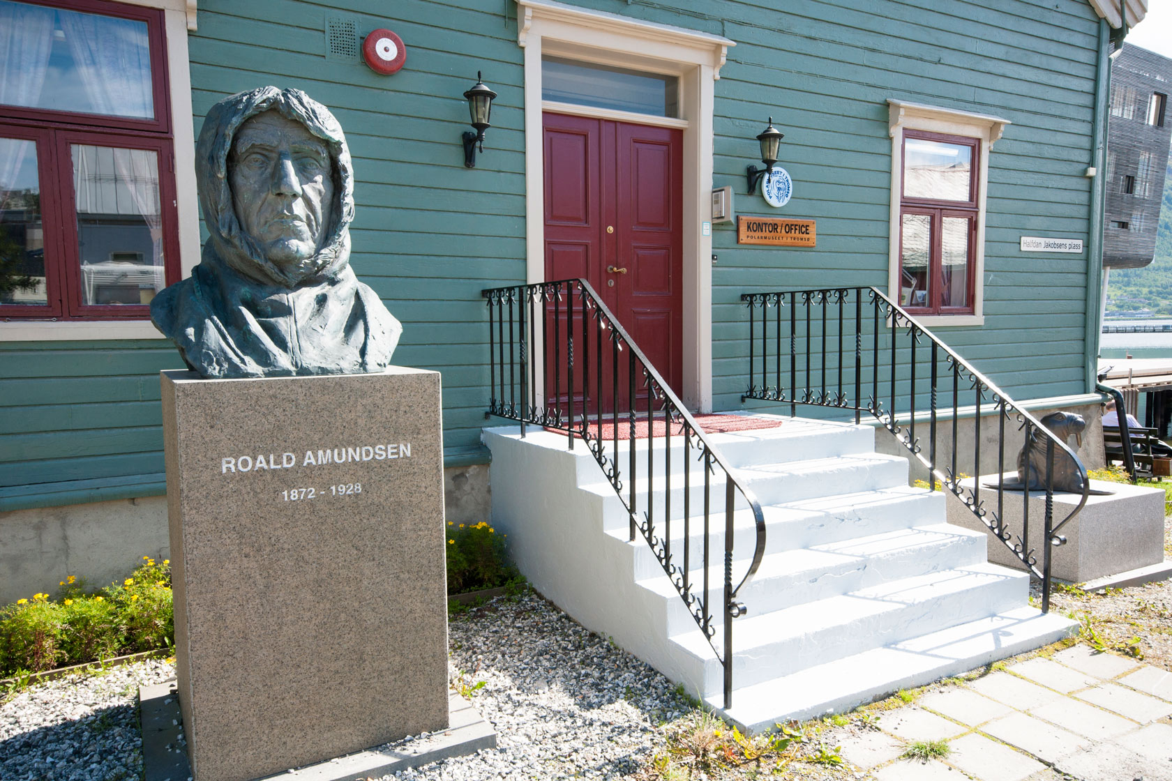 The Polar Museum is in Tromso in the Norwegian arctic and outside is a bust of their famous polar explorer Roald Amundsen who lead the first expedition to reach the south pole.